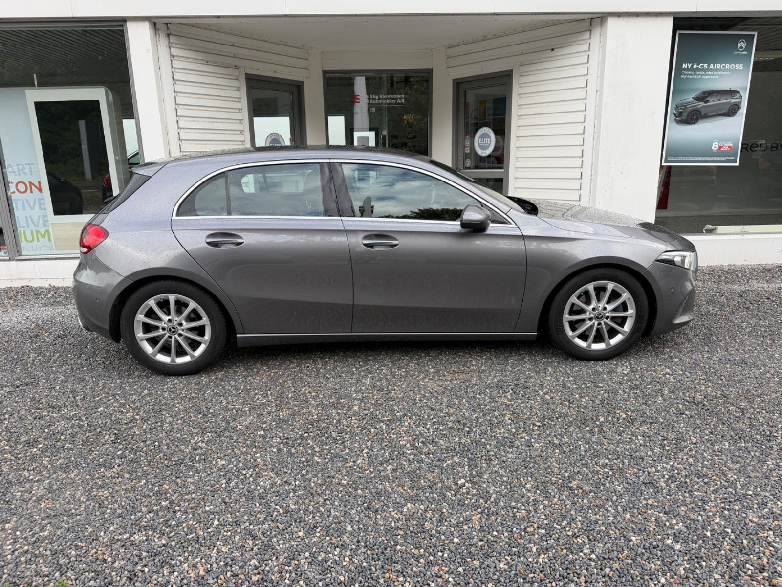 Grå Mercedes A200 fra 2018