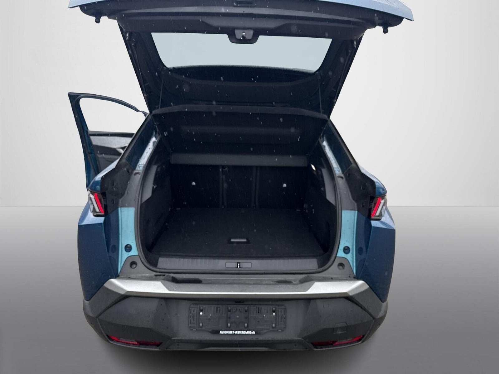 Grøn Peugeot e-3008 fra 2025