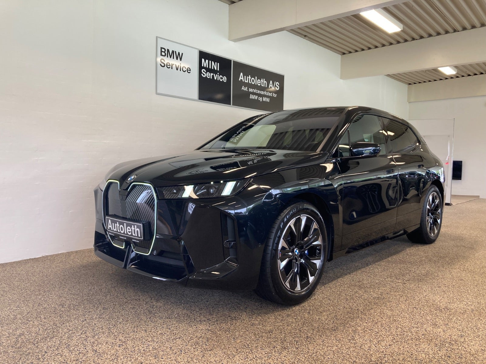 BMW iX xDrive45 M-Sport