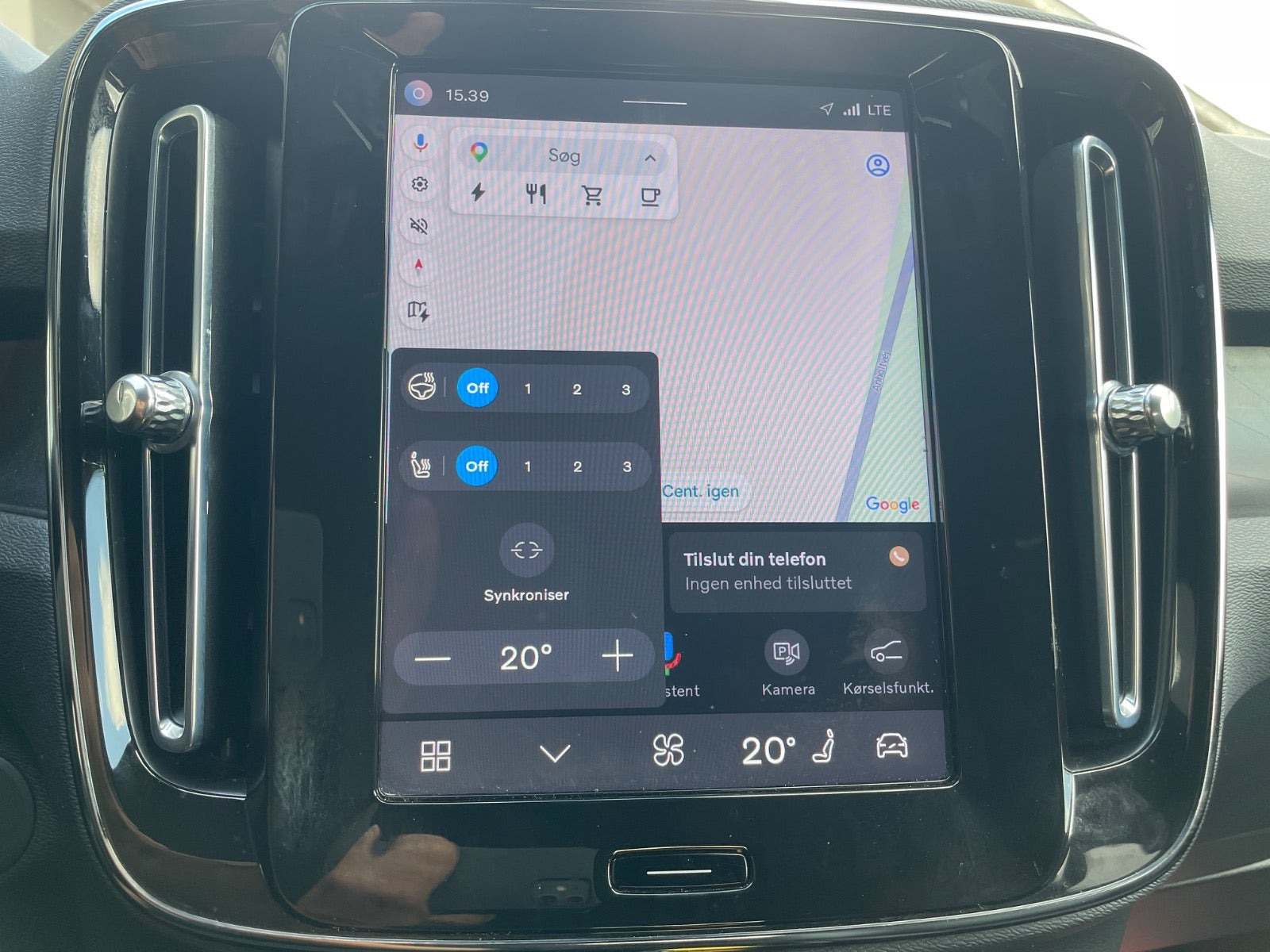 Blå Volvo XC40 fra 2023