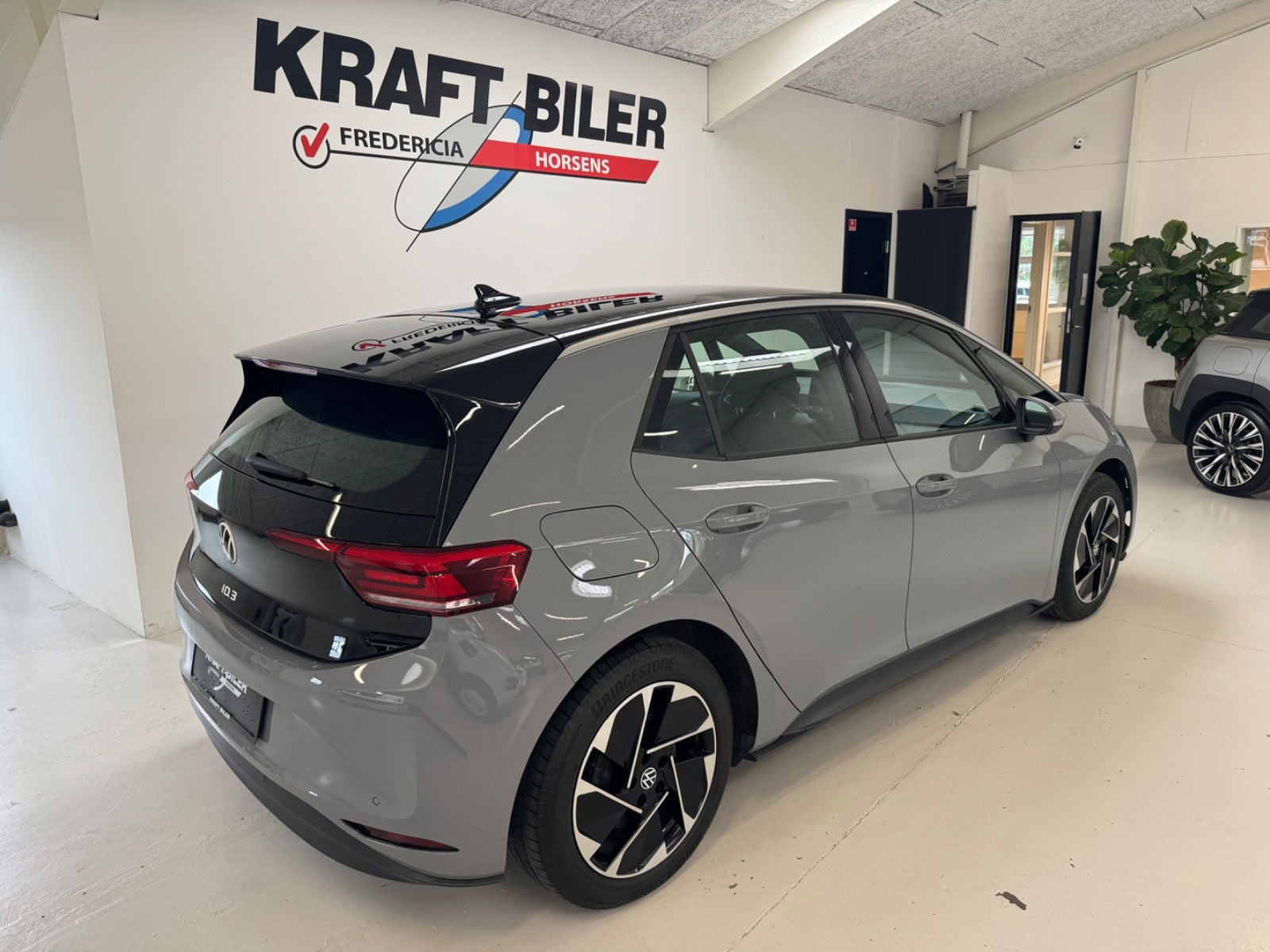 Grå VW ID.3 fra 2023