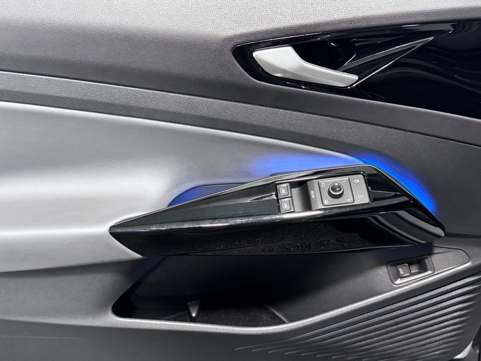 Grå VW ID.4 fra 2023