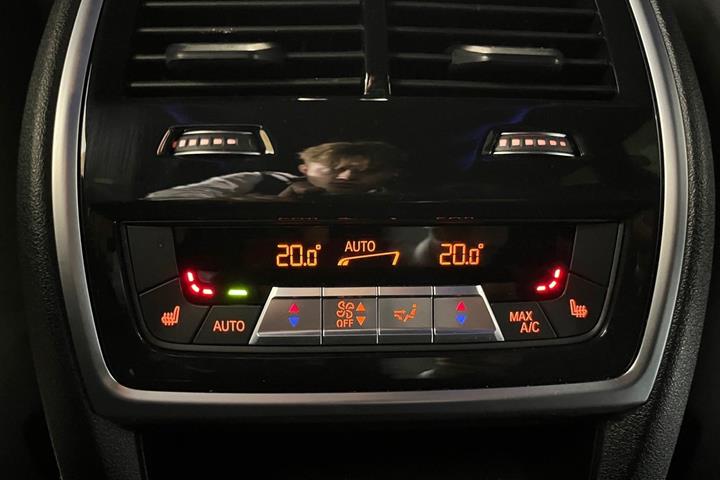 Sort BMW XM fra 2023