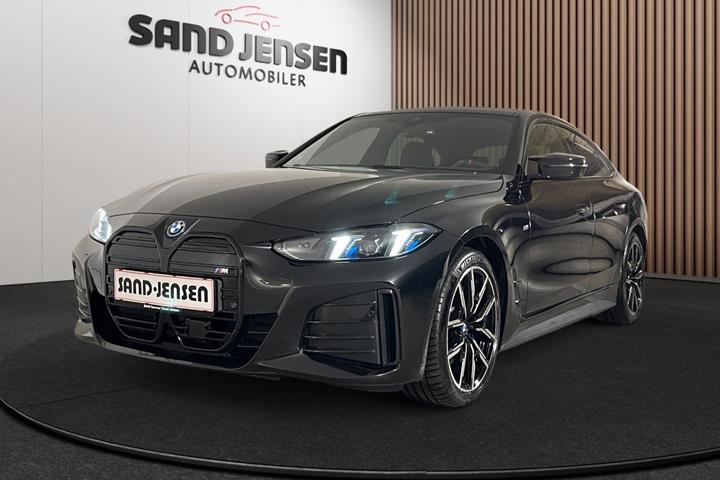 Sort BMW i4 fra 2025