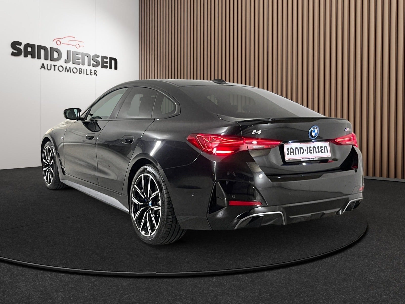 Sort BMW i4 fra 2025