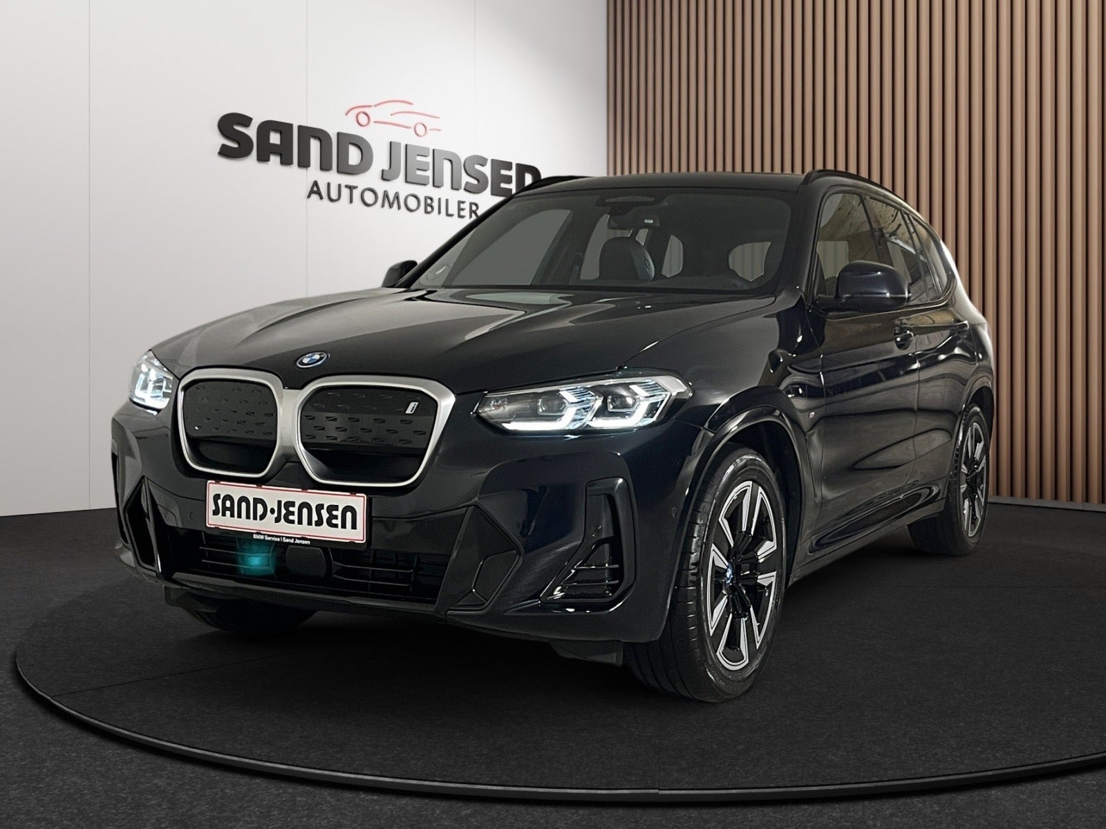 BMW iX3 Charged M-Sport