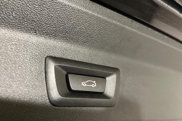 Sort BMW iX3 fra 2024