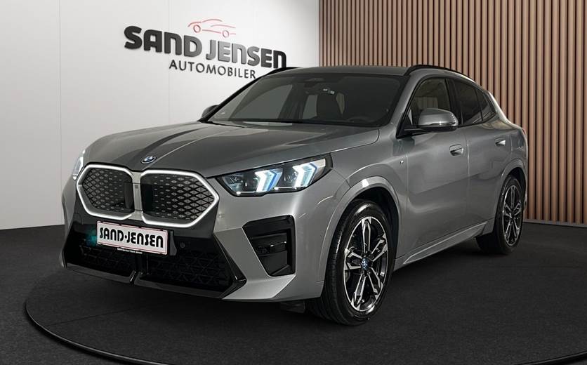 BMW iX2 eDrive20 Fully Charged M-Sport