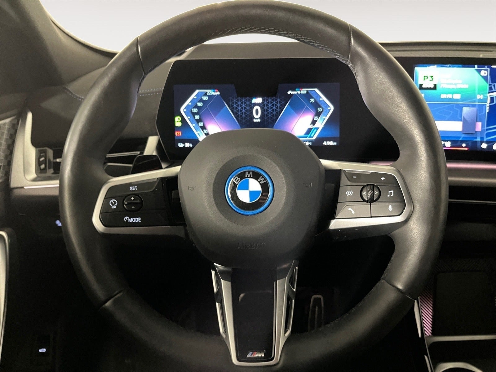 BMW iX xDrive60, 544ps, 2026