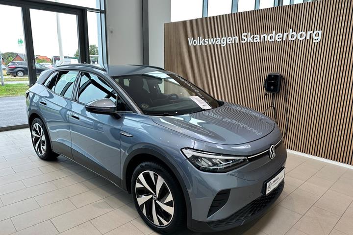 Blå VW ID.4 fra 2023