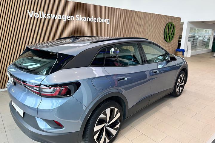 Blå VW ID.4 fra 2023