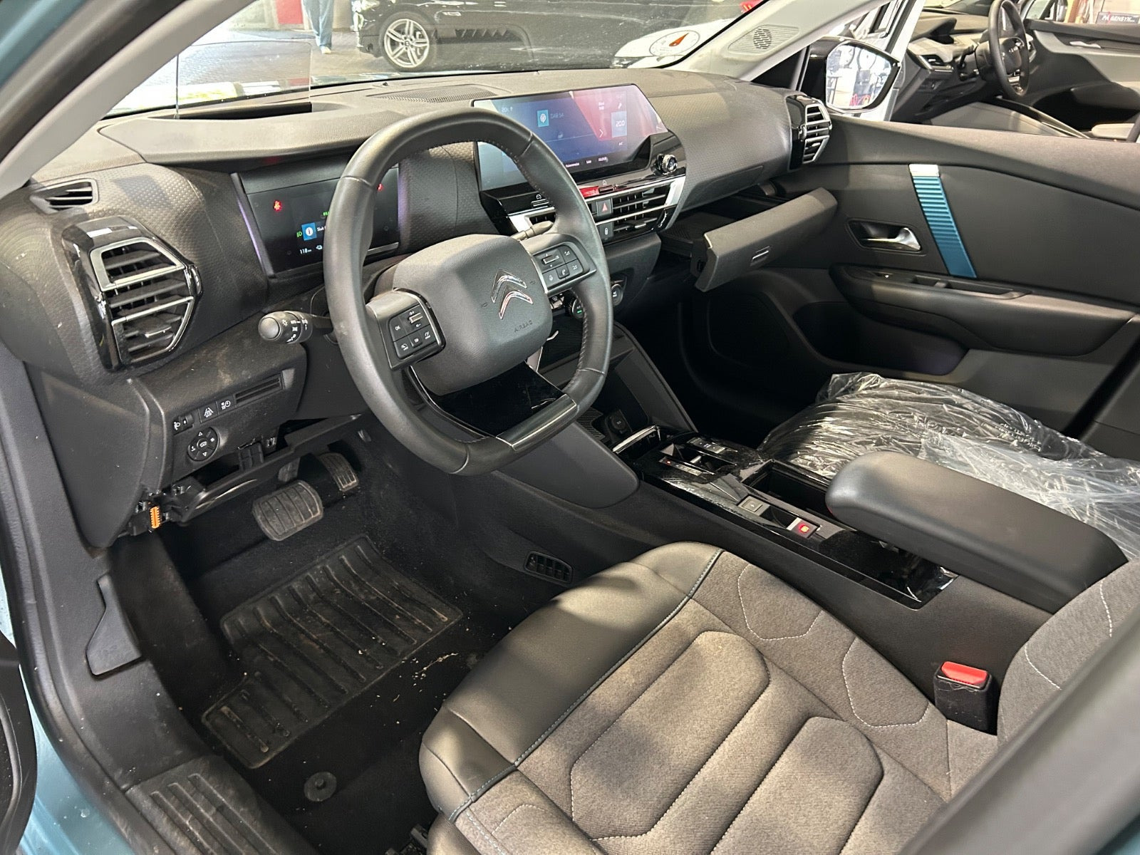 Blå Citroën ë-C4 fra 2022