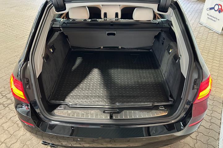 Sort BMW 530d fra 2014