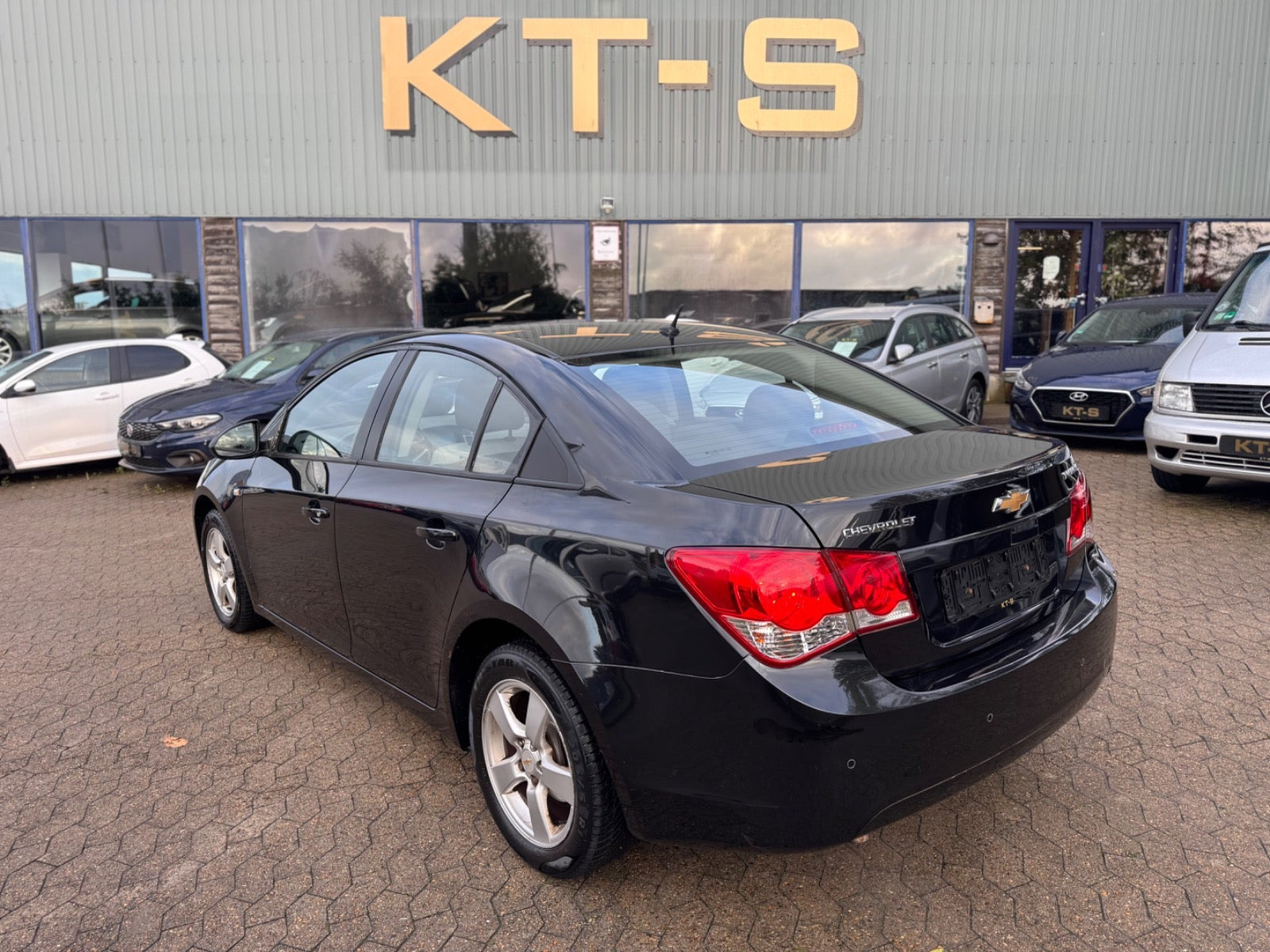 Sort Chevrolet Cruze fra 2011