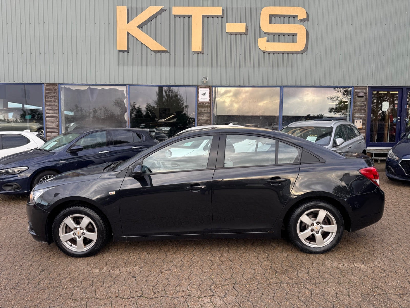 Sort Chevrolet Cruze fra 2011