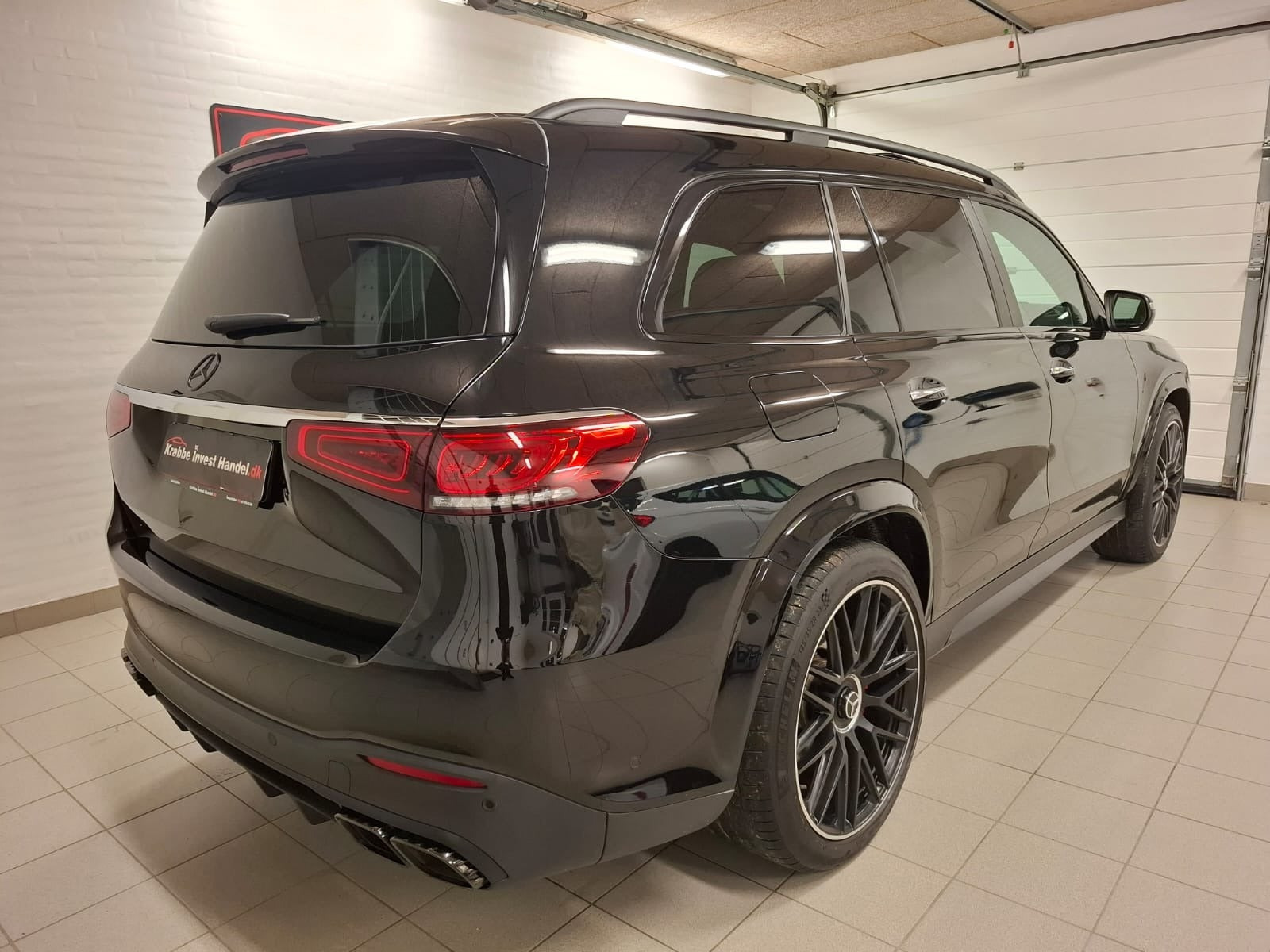 Sort Mercedes GLS63 fra 2023