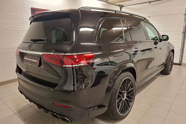 Sort Mercedes GLS63 fra 2023