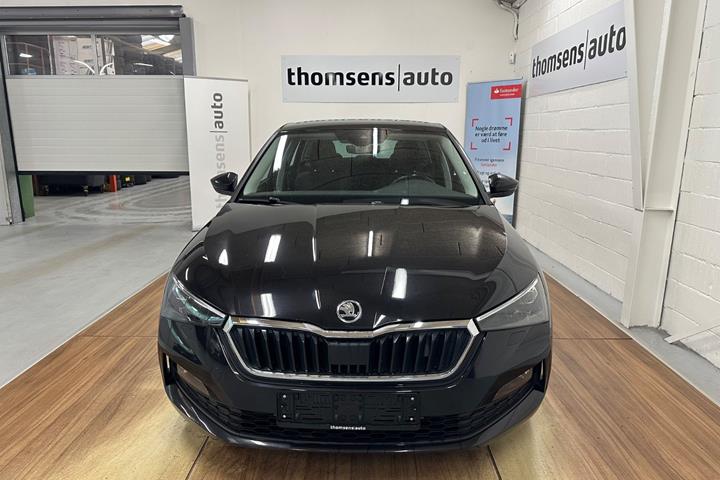Sort Skoda Scala fra 2020