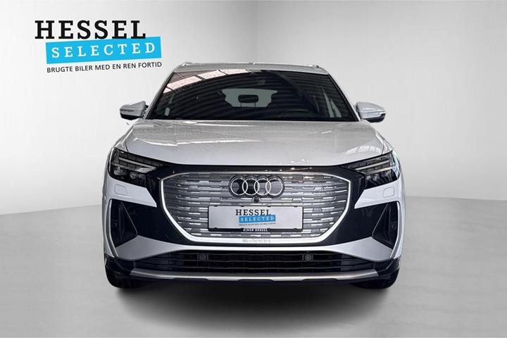 Hvid Audi Q4 e-tron fra 2022