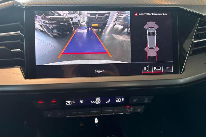 Hvid Audi Q4 e-tron fra 2022