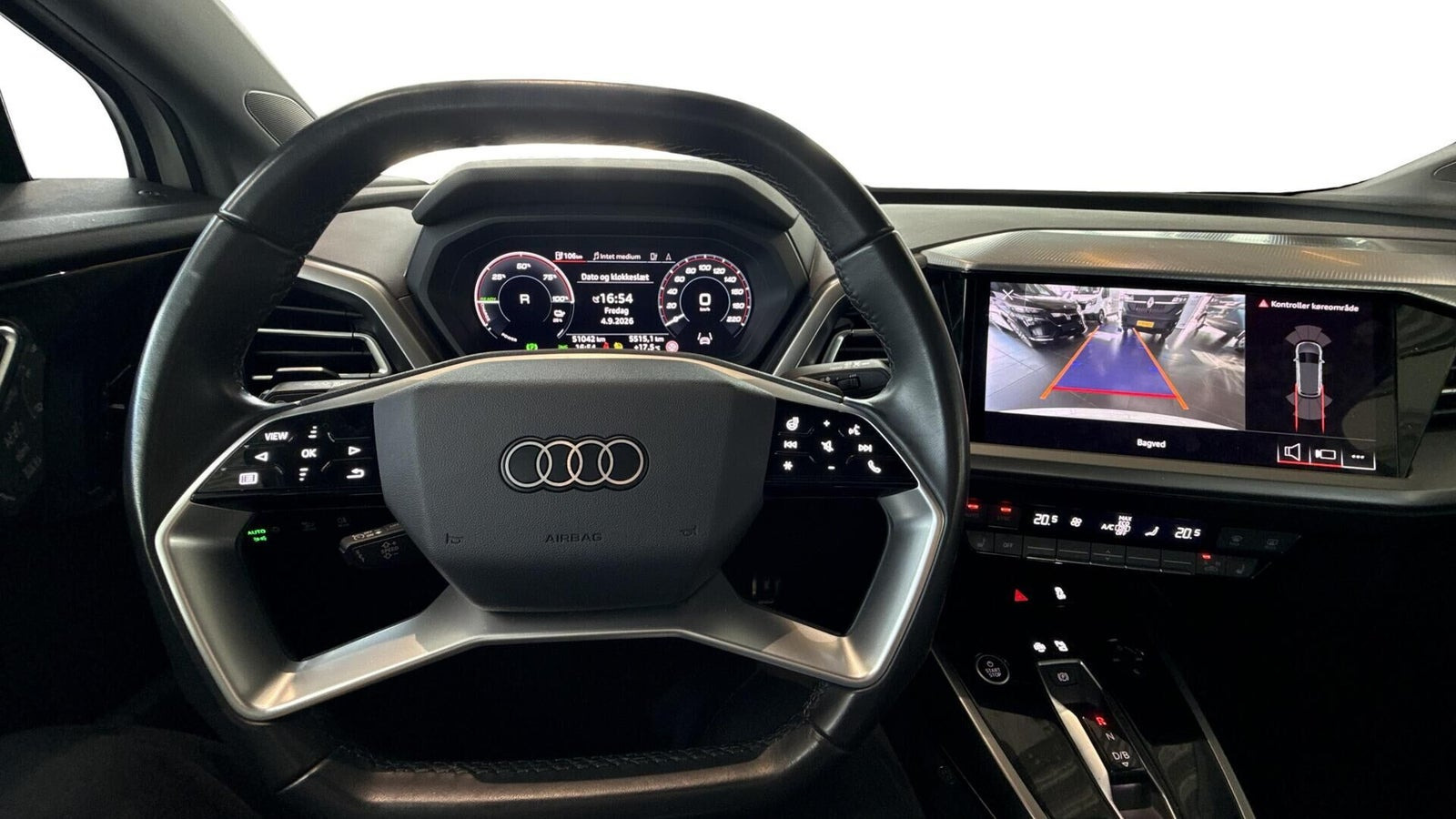 Hvid Audi Q4 e-tron fra 2022