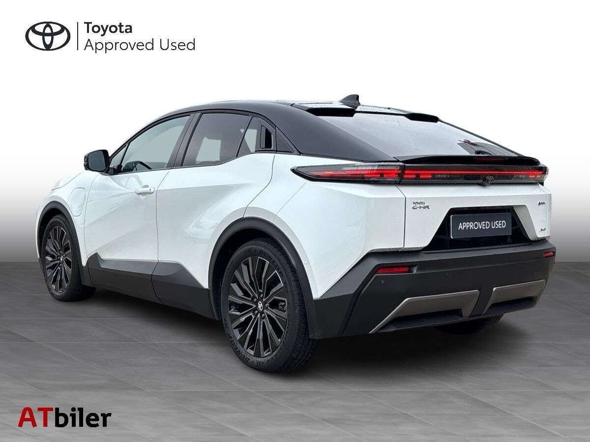 Hvid Toyota C-HR+ fra 2026