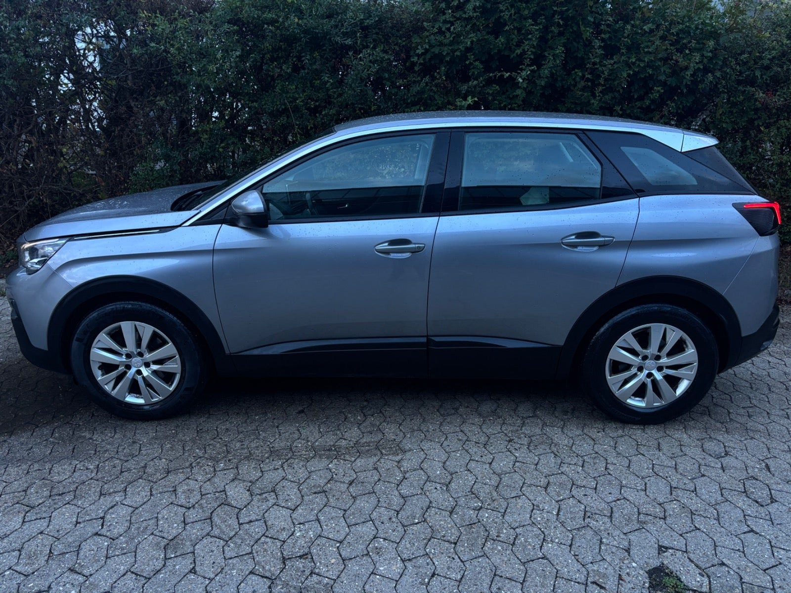 undefined Peugeot 3008 fra 2019