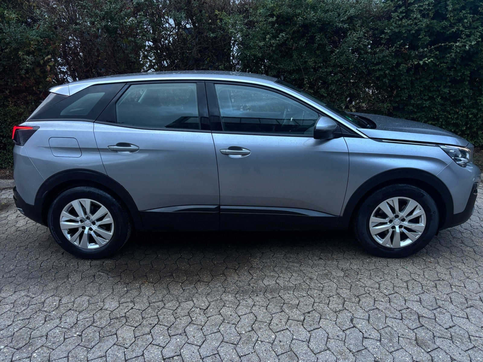 undefined Peugeot 3008 fra 2019