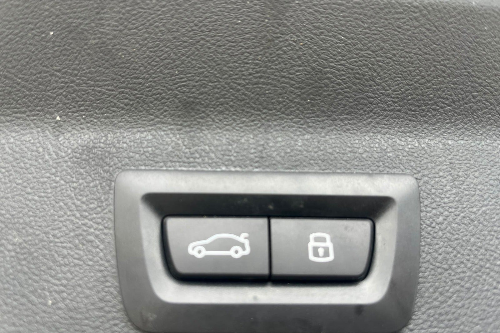 Sort BMW iX3 fra 2023