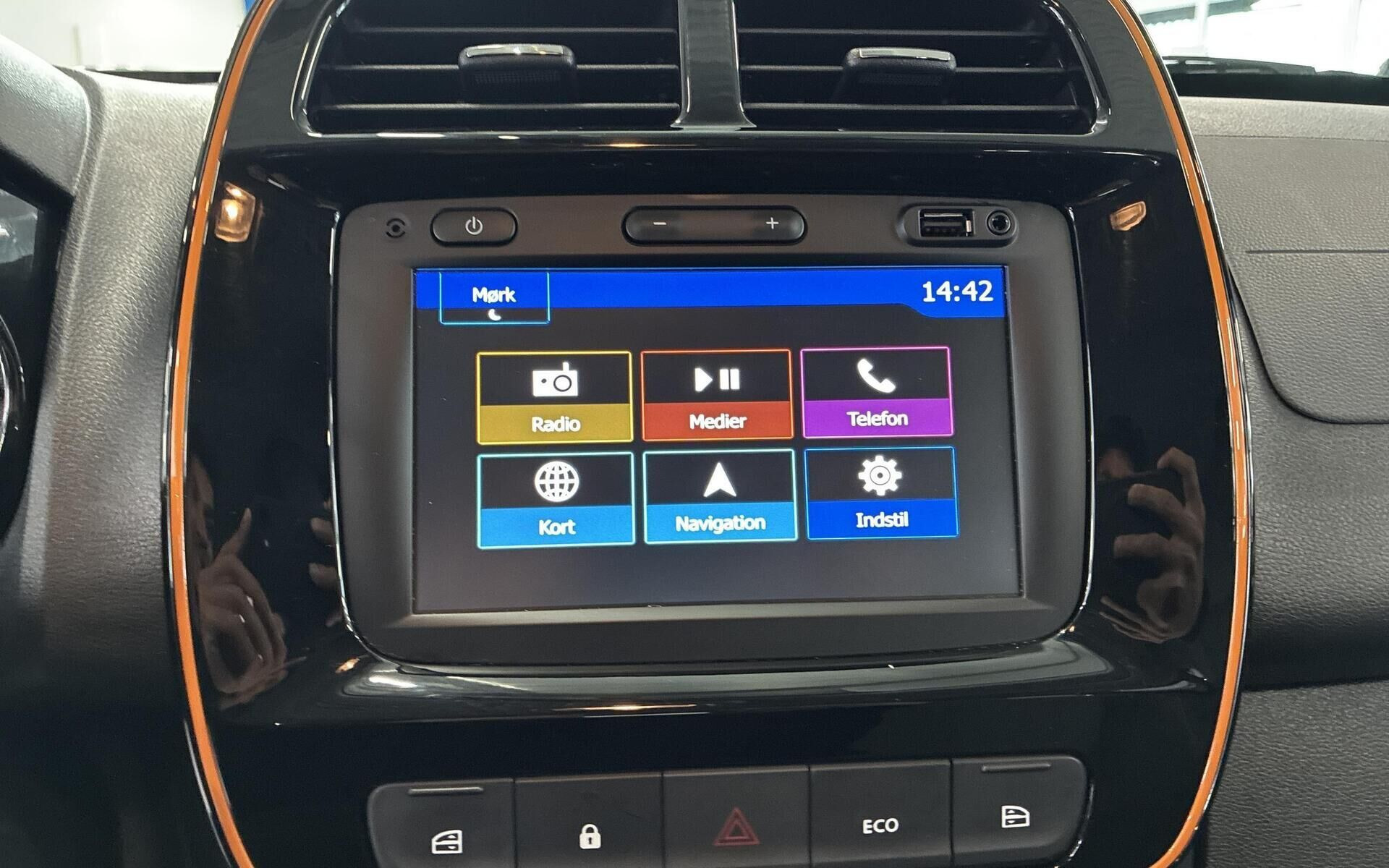 Grå Dacia Spring fra 2022