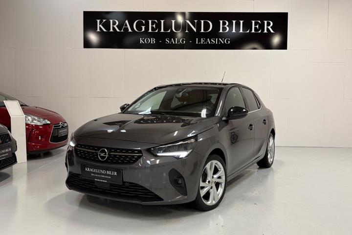 Grøn Opel Corsa fra 2020 set udefra