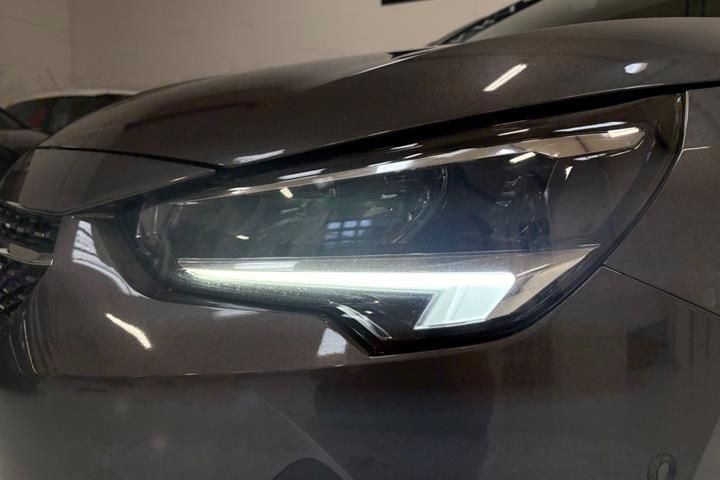 Grøn Opel Corsa fra 2020