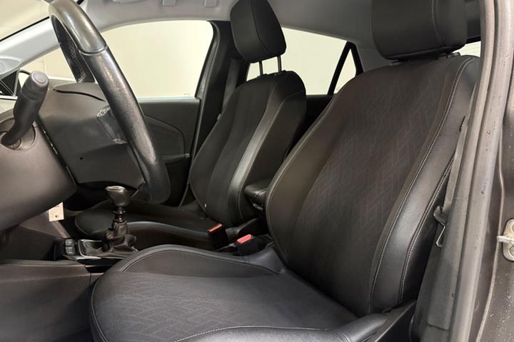 Grøn Opel Corsa fra 2020