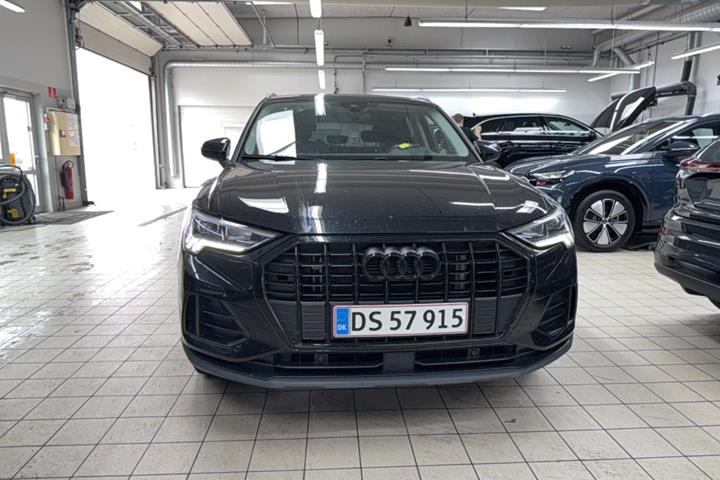 Sort Audi Q3 fra 2023