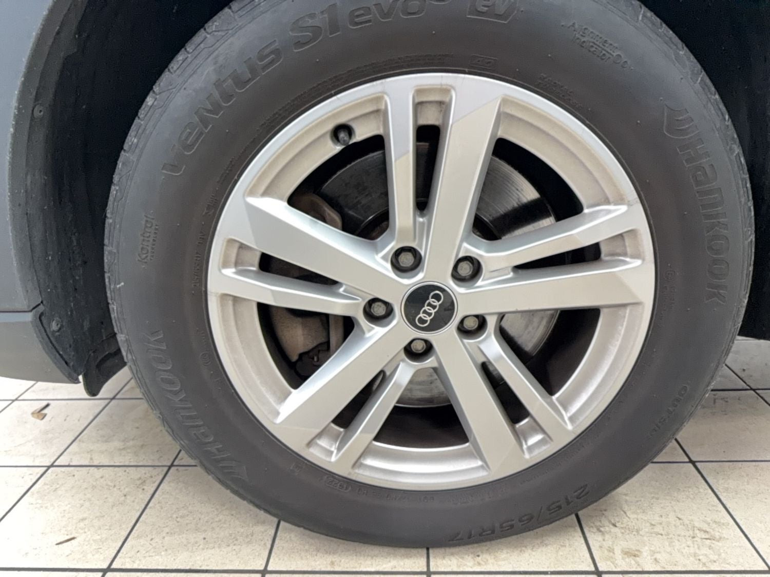 Sort Audi Q3 fra 2023