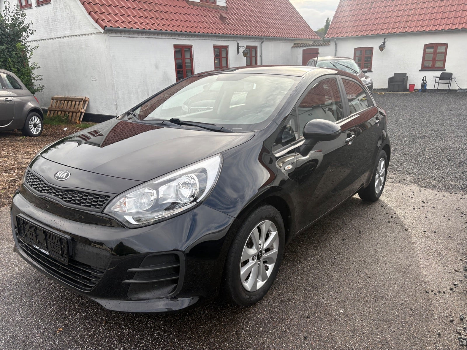 Sort Kia Rio fra 2016