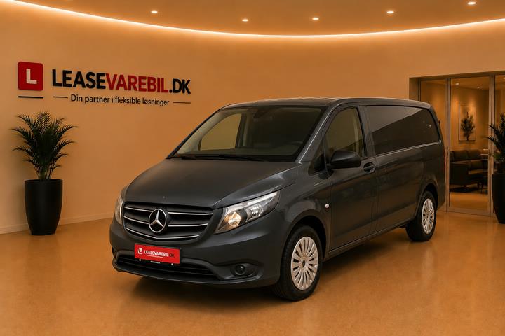 Sort Mercedes eVito 111 fra 2022