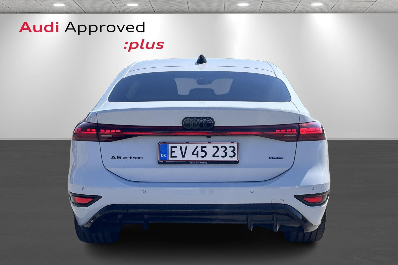 Hvid Audi A6 fra 2026
