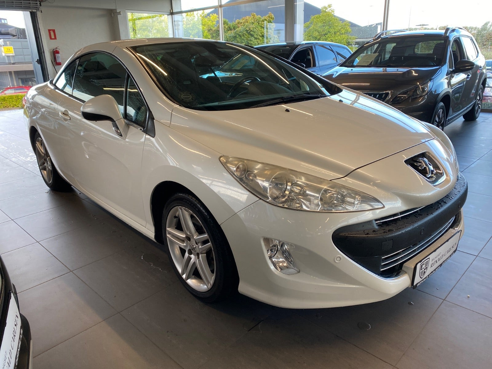 Hvid Peugeot 308 fra 2010