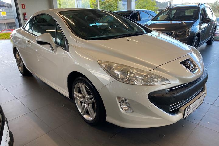 Hvid Peugeot 308 fra 2010