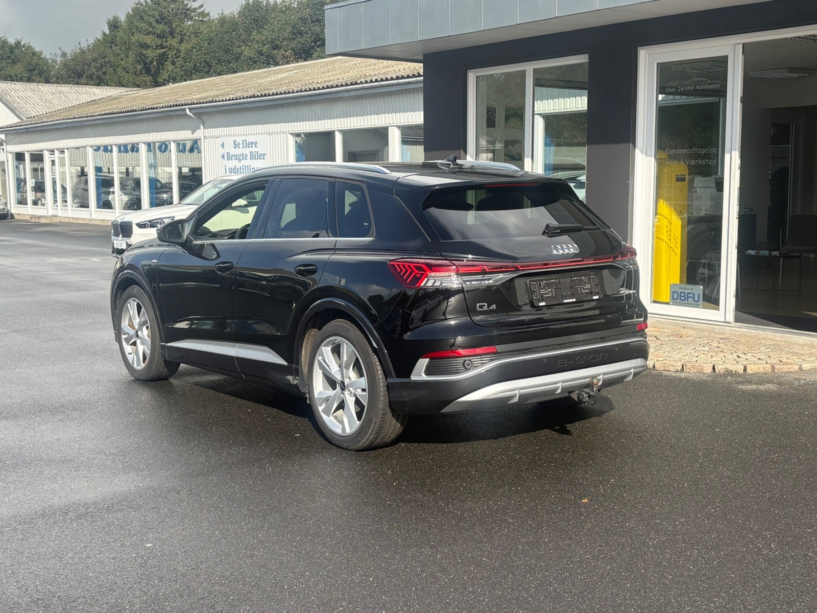 Sort Audi Q4 e-tron fra 2024