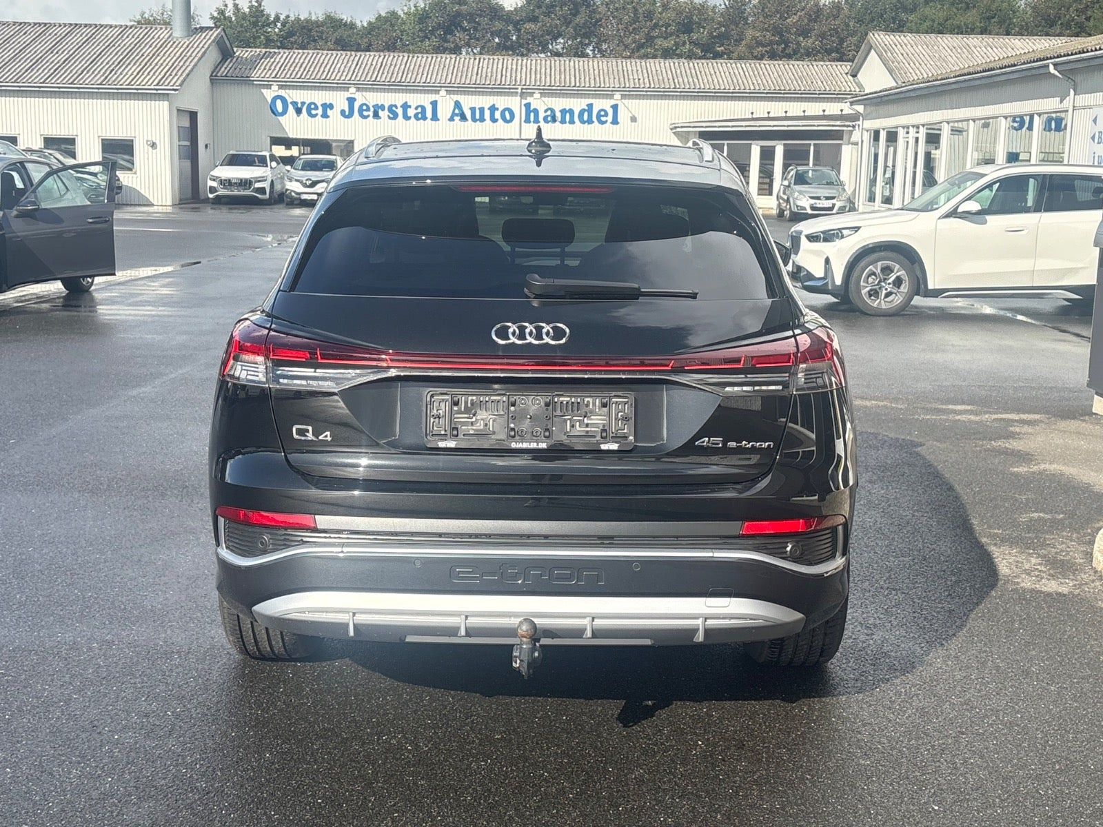 Sort Audi Q4 e-tron fra 2024