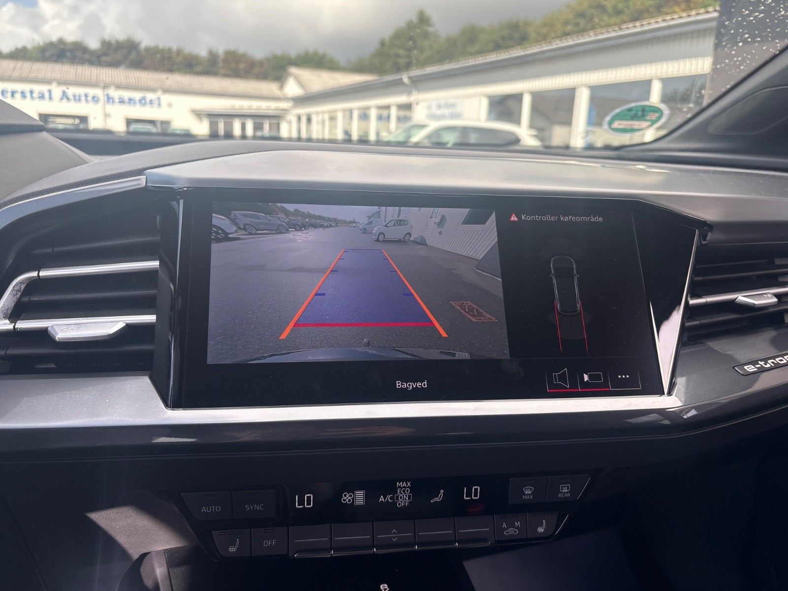 Sort Audi Q4 e-tron fra 2024