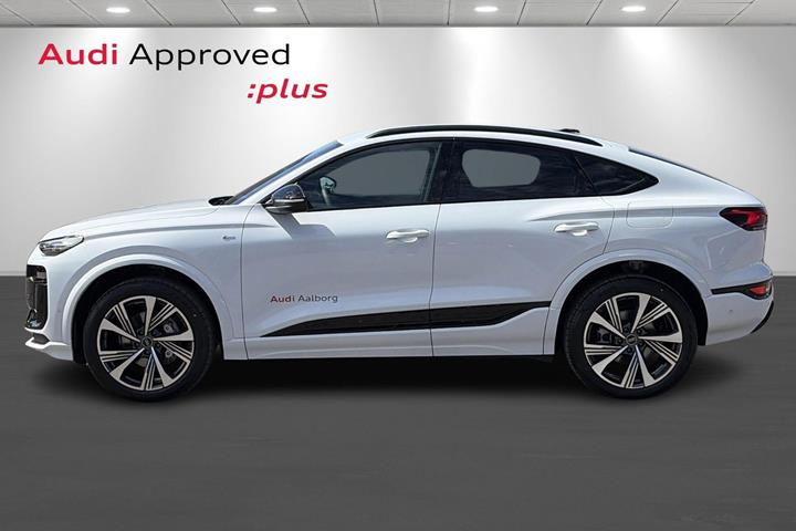 Hvid Audi Q6 fra 2026
