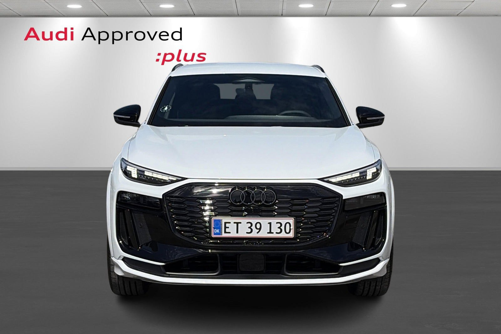 Hvid Audi Q6 fra 2026
