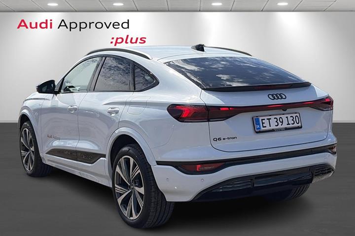 Hvid Audi Q6 fra 2026