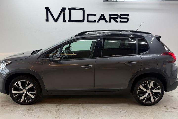 Grå Peugeot 2008 fra 2019