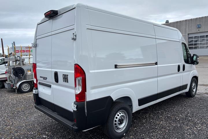 Hvid Fiat Ducato fra 2026