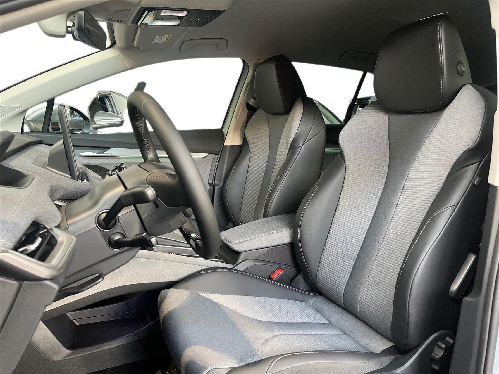 Sølv Skoda Enyaq fra 2026