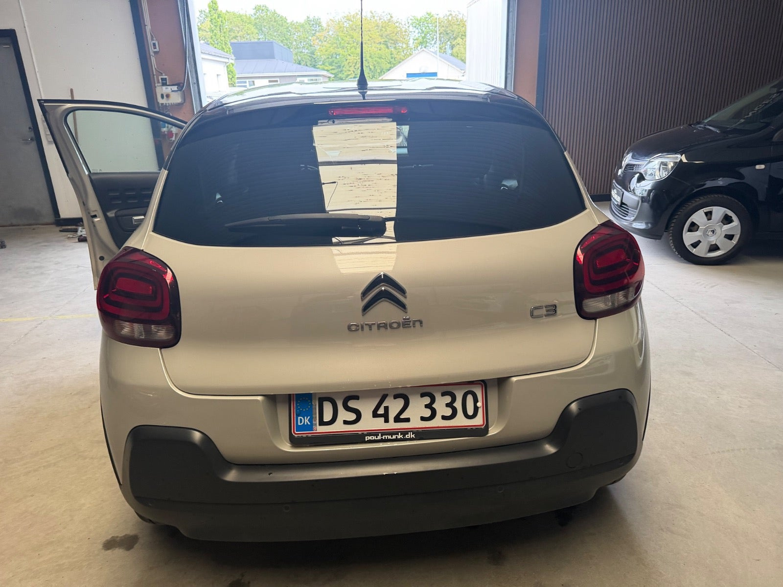 Beige Citroën C3 fra 2021